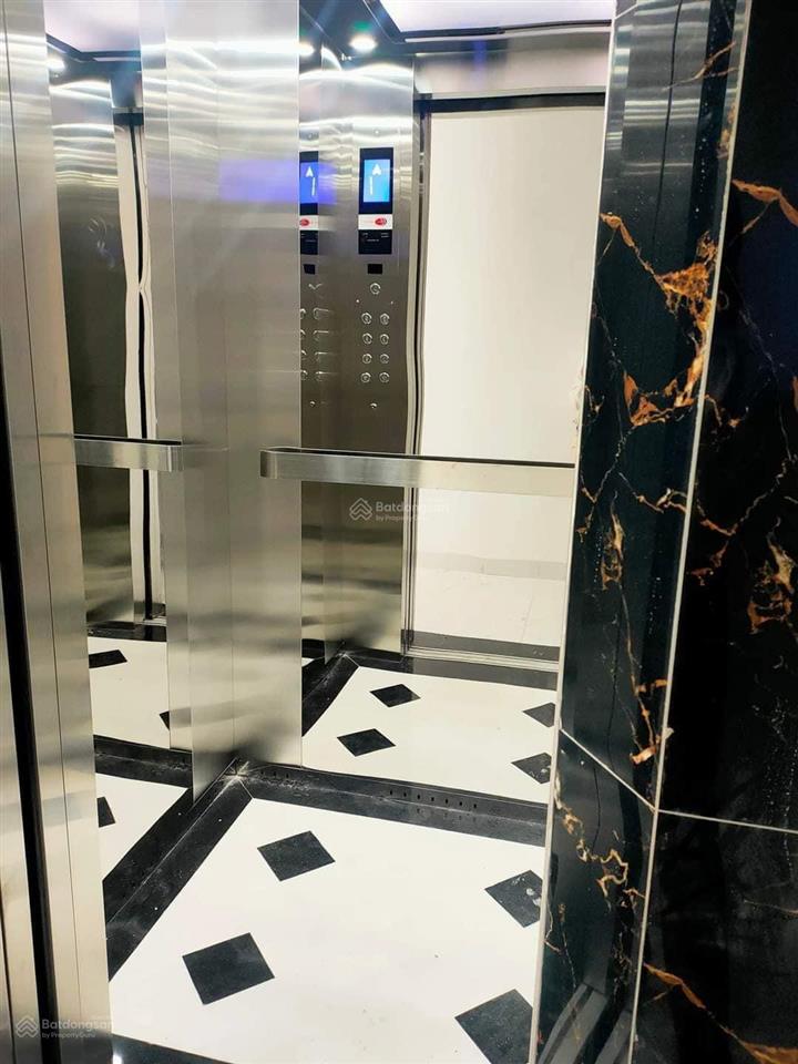 Bán nhà 50m2 di trạch, hoài đức. đơn lập 6 tầng, gara ôtô riêng. thang máy lắp sẵn, nội thất đầy đủ