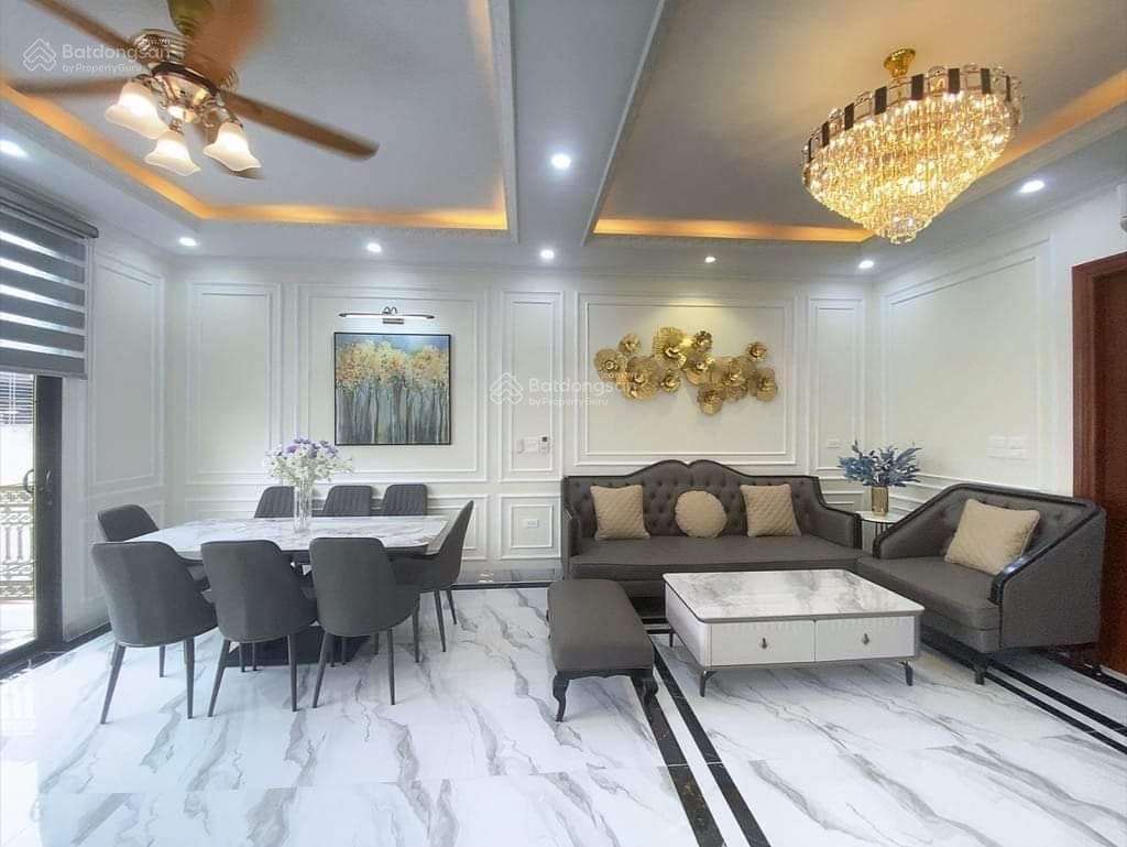 Bán nhà 50m2 di trạch, hoài đức. đơn lập 6 tầng, gara ôtô riêng. thang máy lắp sẵn, nội thất đầy đủ