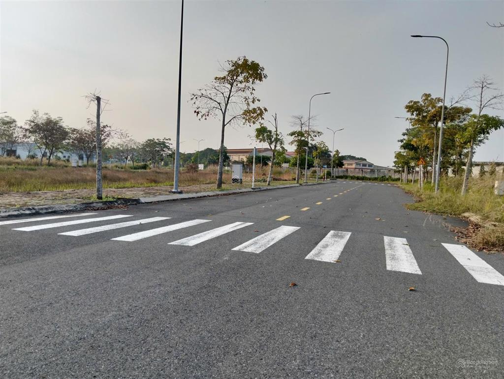 Đất lago centro giá rẻ nhất khu vực bến lức