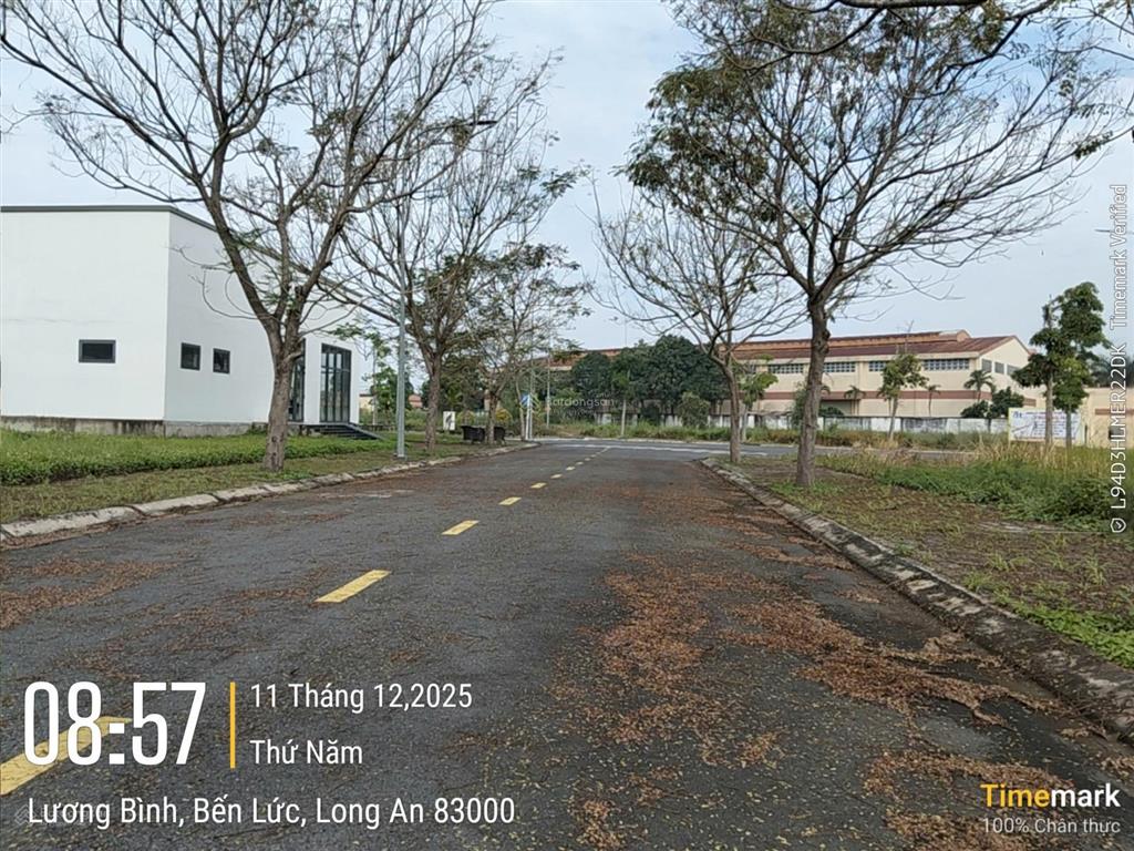 Bán gấp nền đất đẹp nhất tại lago centro đối diện trung tâm thương mại coffee trung nguyên