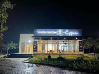 Bán lỗ nền đất đẹp gần trung tâm thương mại lago centro bến lức long an