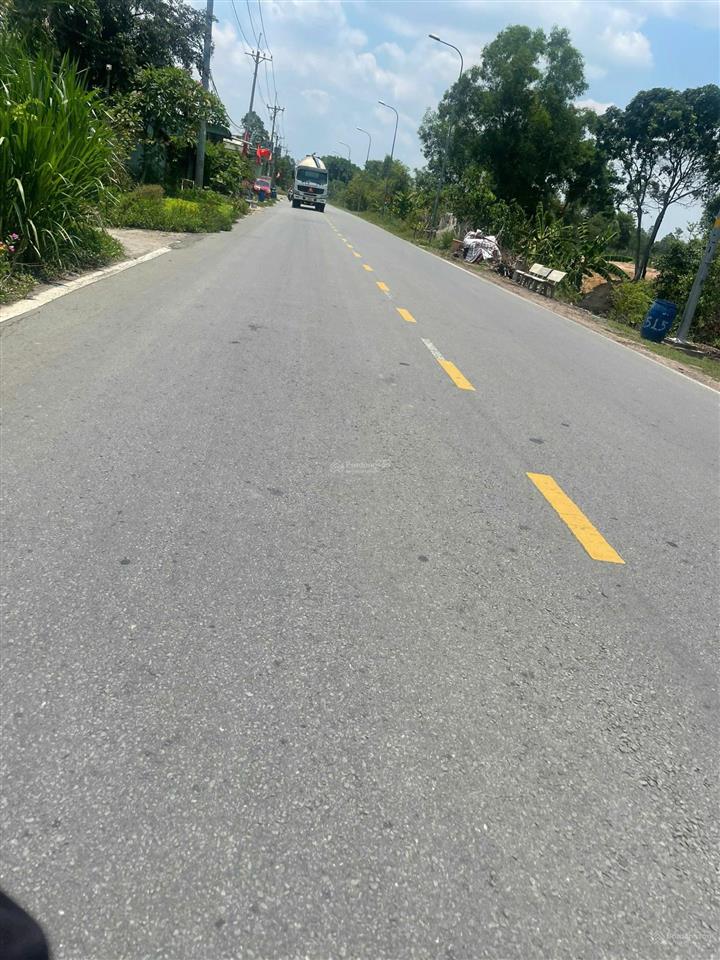 Chính chủ bán gấp lô vườn 750m2 (200m2 thổ), giá 3,3 tỷ mt đường nhựa thông 12m, shr