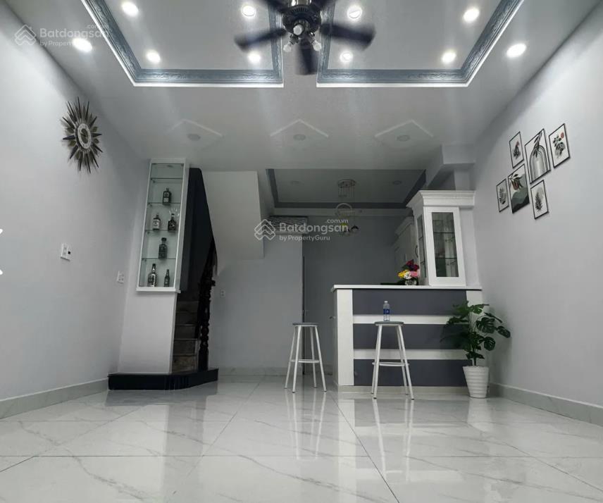 Bán nhà hxh thích quảng đức, phú nhuận. tiện ích vô vàn  3 tầng  4 pn. giá mềm nhỉnh 6.35 tỷ