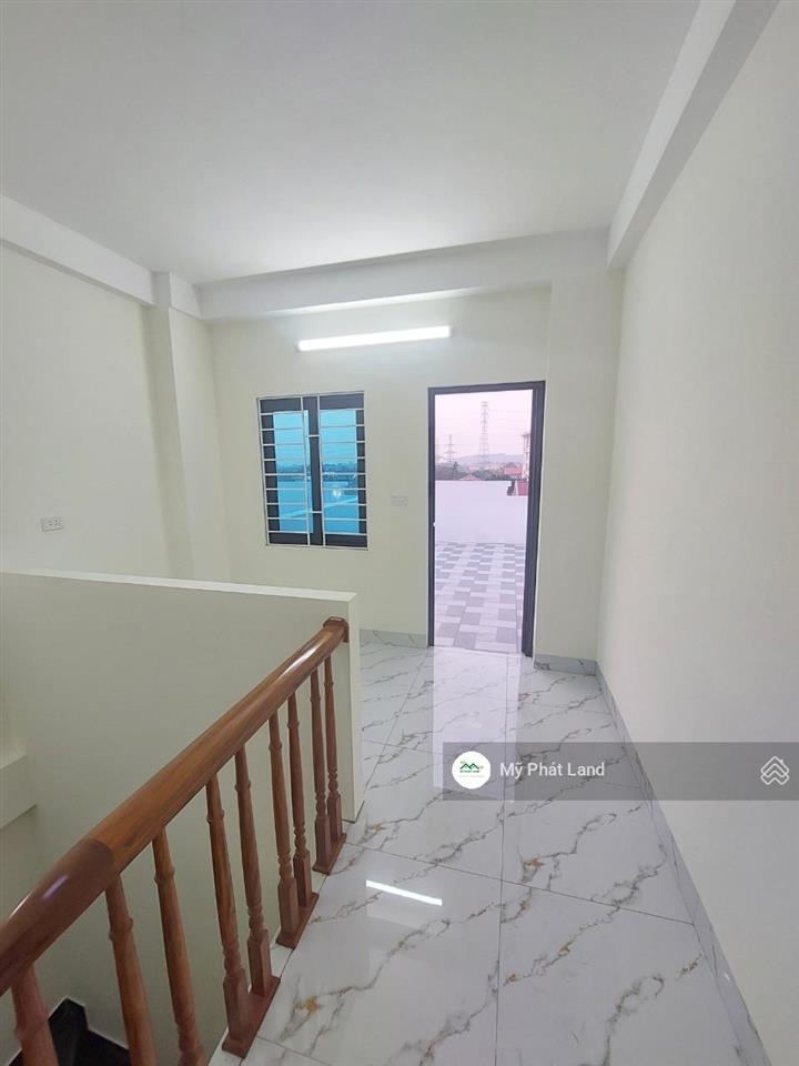 Những căn nhà đẹp, dt 35m2, xây 5 tầng, gần quốc lộ 6 biên giang chương mỹ mới, giá chỉ 3.25 tỷ