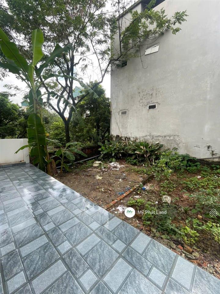 Chính chủ bán lô đất 31.1m2, ngõ 2,2m, chỉ 100m ra đường ô tô, gần chợ phượng nghĩa,giá chỉ 2.3tỷ