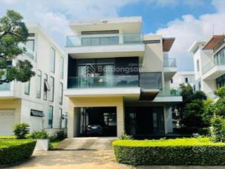 Bán biệt thự lucasta villa giá 57 tỷ,dt 412m2 ngang 14m, sân vườn rộng. trực diện sông và công viên