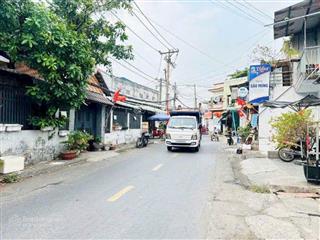 Nhà 2 tầng, 109m2, ngay đh cảnh sát, ngang bề thế 5,4m, có 3pn, sân để xe hơi, chỉ 6,2 tỷ tl