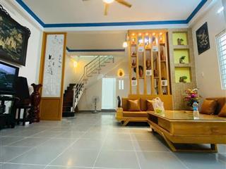 Chỉ 4,65 tỷ  nhà đẹp 2 tầng  70m2 ngay cđ công thương hxh 4pn ,nhà mới ,vào ở ngay