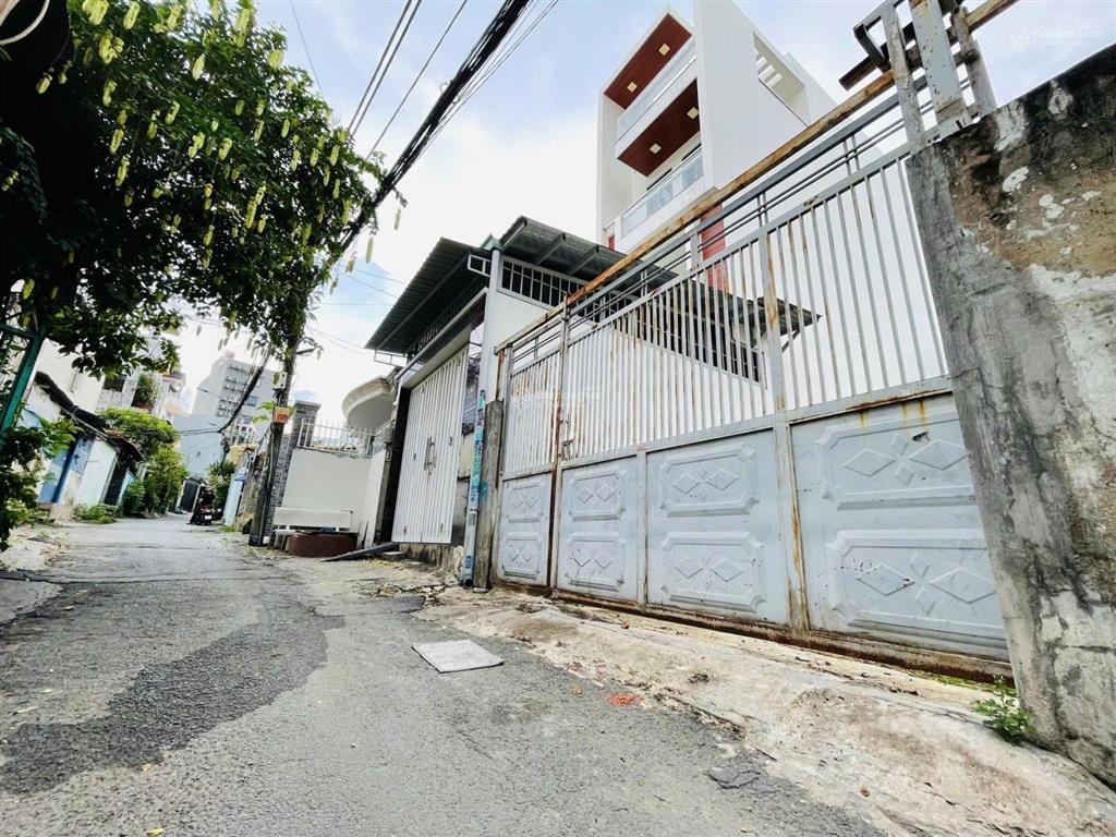 Gấp bán lô đất  mt đường số 5 ,trường thọ  61m2  ngang 4m gpxd 5 tầng  chỉ 5,83 tỷ ( tl )