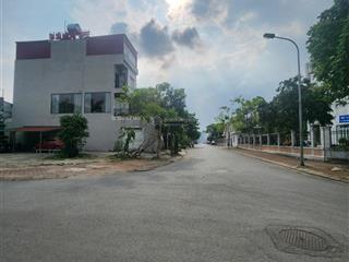 Nhà mặt phố lô góc trâu quỳ gia lâm mặt tiền 15m chỉ trên 30 tỷ 0913 229 ***
