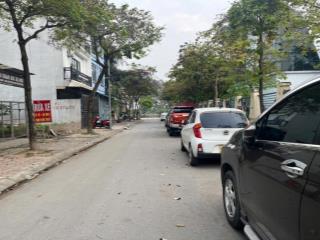 Bán nhà mặt phố kinh doanh trâu quỳ gia lâm siêu phẩm mặt tiền 8m, dt rộng, giá 36 tỷ chính chủ