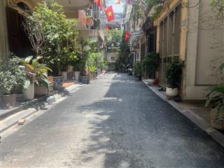 Bán nhà gara ô tô thang máy đường ô tô tránh nguyễn sơn gia thụy long biên 16 tỷ siêu phẩm