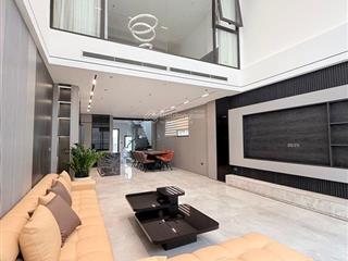 Hiếm! nhà phân lô nguyễn sơn 80m thang máy full nội thất 20 tỷ nhỉnh đường trước nhà thoáng,