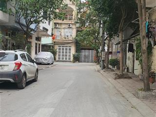 Bán biệt thự lô góc khu phân lô quân đội long biên vị trí vip nhất khu 28 tỷ