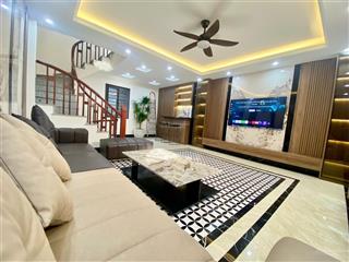 Nhà riêng dịch vọng hậu, ngõ thông, 40m ra ô tô tránh, ở/cho thuê, tặng nt, không qh, mới đẹp, 47m2