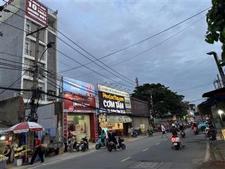 4 tầng. mặt tiền đường đỗ xuân hợp. sổ vuông. không lỗi phong thuỷ. giá 19 tỷ chín.