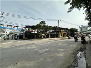 Góc 2 mặt tiền. 190m2. 3 tầng. ngay lê văn thịnh. quận 2. shr. giá 16 tỷ rưỡi.