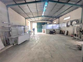 Bán nhà xưởng 130m2. ngang 9. ngay quốc lộ 13. ngã tư bình phước. shr. gấp bán 6 tỷ mốt.