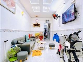 Nhà 1 sẹc đoàn văn bơ  góc 2 mặt tiền hẻm  nở hậu tài lộc  giá tốt