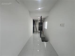 Nhà mới 4 tầng  full nội thất  gần cầu rạch cát  cách mặt tiền đường lớn chỉ vài chục mét