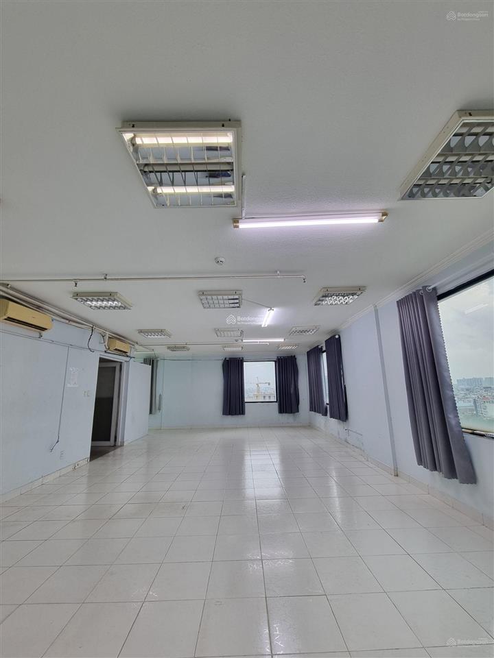 Bán văn phòng 80m2 giá rẻ, mặt tiền quốc lộ 1a, gần ngã tư an sương, cầu vượt quang trung