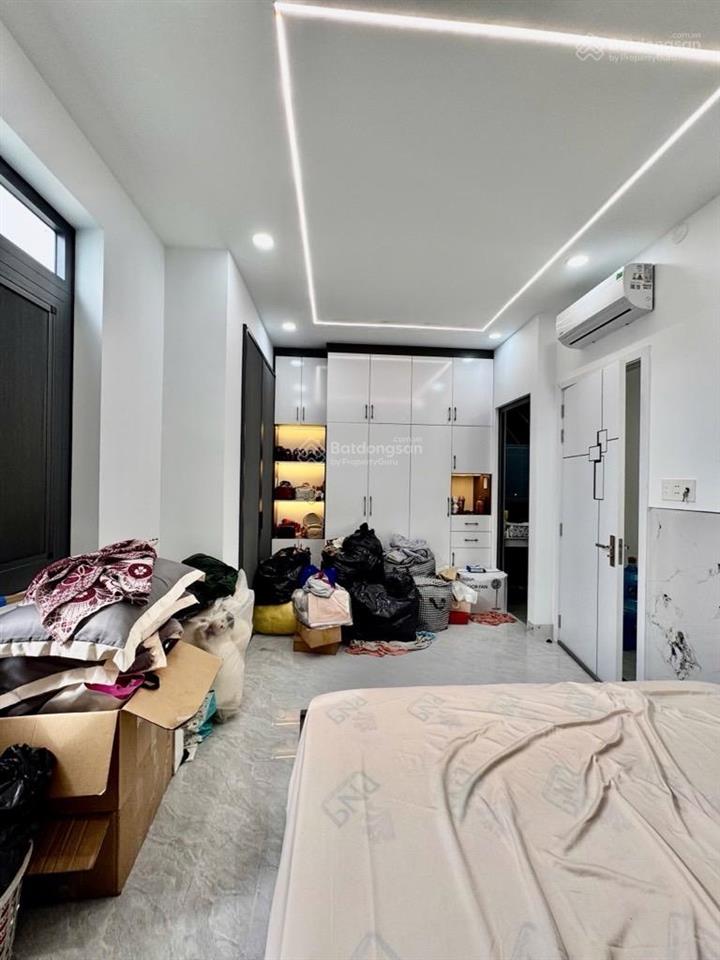 Nhà 4 tầng full nội thất gỗ xịn hẻm 7m sát mt thạnh xuân 22 ngay chợ minh phát dt 5,5x10 5,4 tỷ