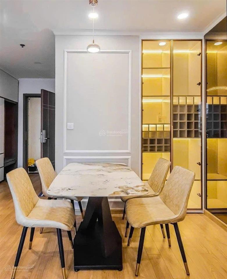 Bán căn hộ 2pn2wc, 93m2, full đồ, view hồ tại n01t8 ngoại giao đoàn, em đức 0962 866 ***