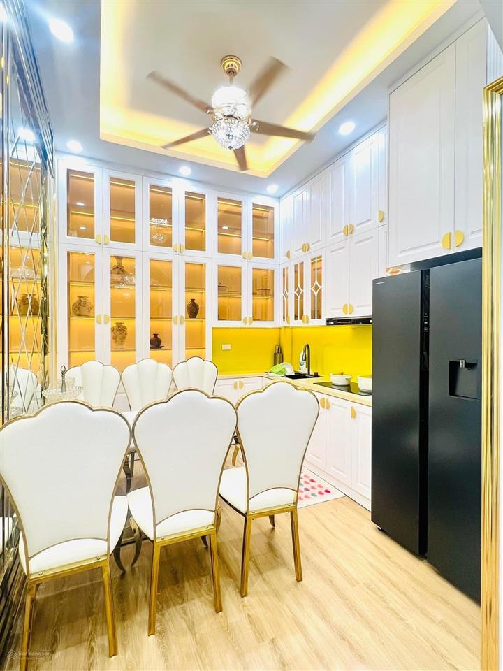 Bán nhà lk việt kiều châu âu, phân lô  ôtô  kinh doanh, 88m2 giá chỉ 23.5tỷ, chủ cần tiền bán gấp