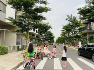 Hàng hiếm khu vsip bán nhà phố biệt lập 3 tầng, cho thuê 20  30tr/th, sổ riêng, giá đầu tư 5.8 tỷ