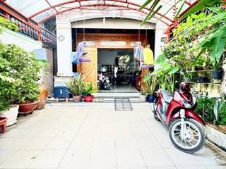 Bán nhà đường oto thông  sân đậu oto q.2  tp thủ đức (đt/zalo)0906 227 *** nam xem nhà