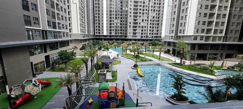Cần bán căn 59m2 có sổ hồng giá 2.480 view hồ bơi, nhà mới ở ngay hỗ trợ lãi suất 5.5%/ năm