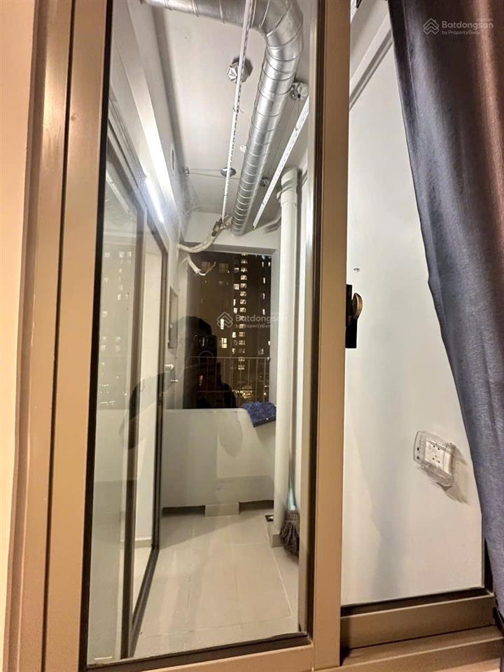 Cho thuê căn hộ 59m2 giá 6.3 triệu, view trực diện hồ bơi, tặng phí gửi xe máy