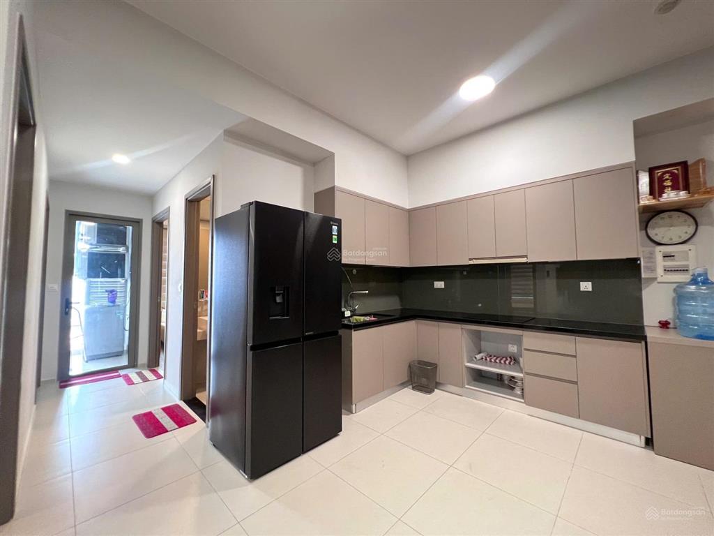 Cần bán căn 85m2 (3pn+ 2wc) full nội thất 3.9 tỷ , hỗ trợ vay  có sổ hồng  view hồ bơi