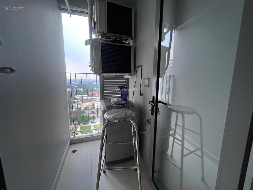 Cần bán căn 85m2 (3pn+ 2wc) full nội thất 3.9 tỷ , hỗ trợ vay  có sổ hồng  view hồ bơi