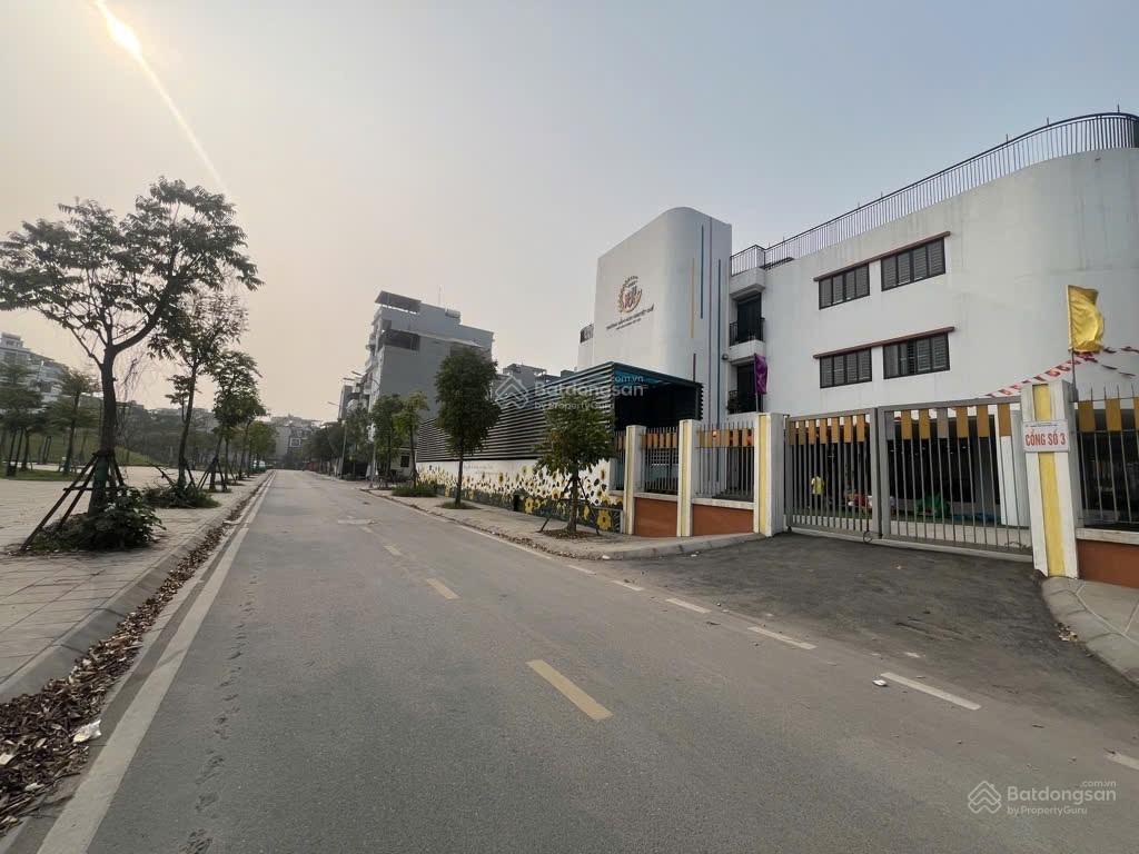 Bán đất tái định cư ngọc thụy phân lô vỉa hè, kinh doanh 80m mt 4m đường oto tránh 2 thoáng