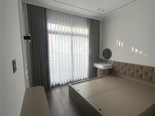 Bán nhà bát phố cổ linh 35m 5 tầng gần ô tô trường học các cấp cách trung tâm thương mại 1 km