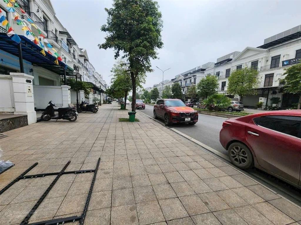 Bán liền kề ha02  vinhomes ocean park, gia lâm ,94m2, sổ đỏ, giá 21 tỷ, vị trí đẹp  0983 158 ***