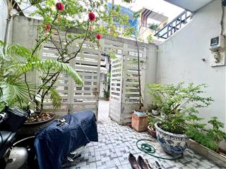 Bán nhà đẹp gần đầm sen, tân phú , hẻm xe hơi 7m thông, 95m 3 tầng btct, sổ riêng. chỉ 11.5 tỷ.