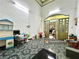 Cho thuê nhà 163m2 4pn5x28m ngay khu ẩm thực bàu cát, tân bình. kinh doanh đa ngành. trần cao 6m.
