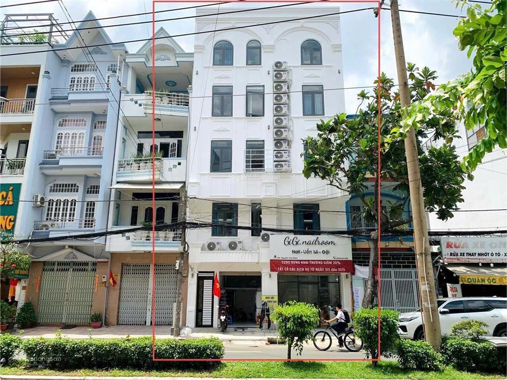 Chdv cao cấp ở mặt tiền quận tân phú thu nhập 220tr/ tháng .