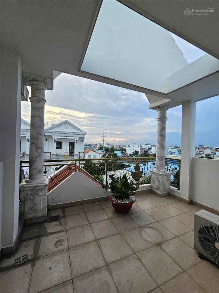 Hot! nhà đẹp sắp chốt!!siêu phẩm nhà đẹp trong khu phân lô. hương lộ 2 bình hưng hoà a bình tân