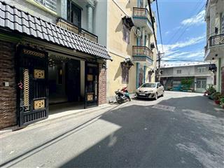 Lên sóng thêm 1 em chân dài đường hiệp thành 13.  0903 070 ***