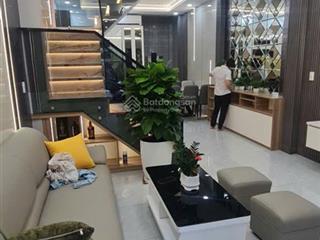 Hot! bán căn nhà góc ngay ngã ba hẻm hai xe hơi né nhau  nguyễn văn khối gò vấp.