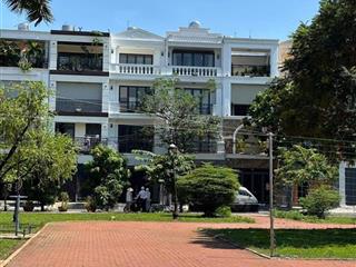 Nhà phố đối diện công viên khu ao sen tên lửa 5x20m  4 tầng kế aeon chỉ 13.5 tỷ tl