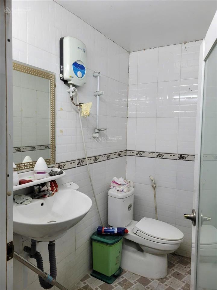 Nhà cấp 4 khu tên lửa 5x16m ,giá 7.35 tỷ  2 phòng cho thuê 8tr/th