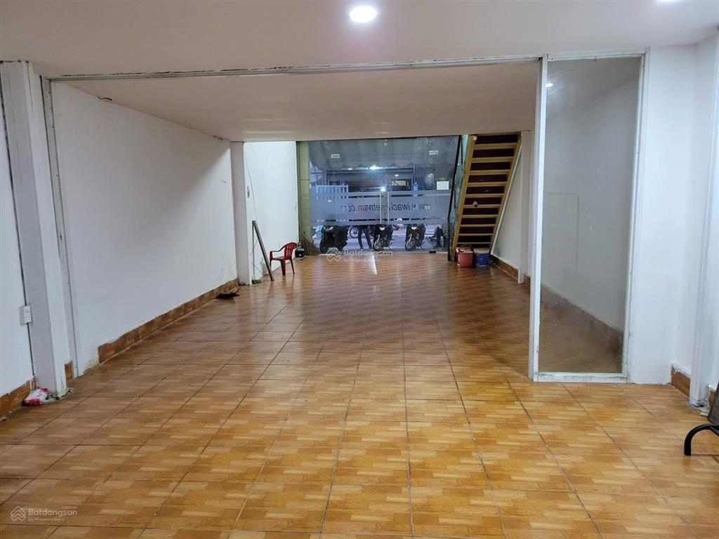 Nhà cấp 4 khu tên lửa 5x16m ,giá 7.35 tỷ  2 phòng cho thuê 8tr/th