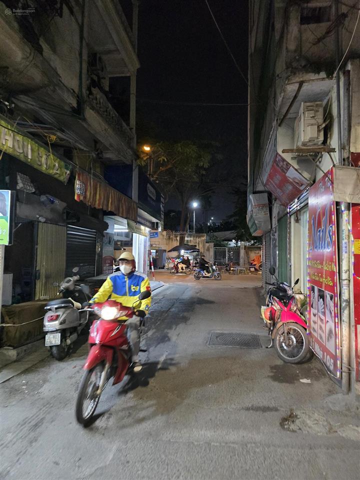 Bán đất phương canh gần đh công nghiệp vị trí đẹp, trung tâm khu sinh viên người đi