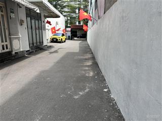 Bán nhà 4 tầng hẻm xe hơi gần vincom trần trọng cung