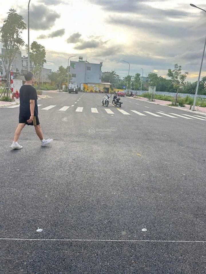 Bán ba lô f0 liền kề tại tđc kiến thiết,sở dầu,hồng bàng,đồng giá 71tr/m2, 60m2 ngang 4,1m