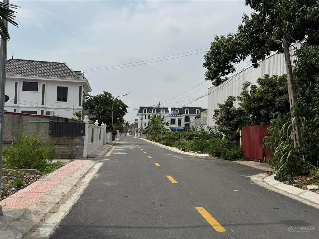 F0 ngay đường quỳnh cư  gần hùng vương chỉ 990tr đến 1.05 tỷ / 1 lô. có 2 lô liền kề